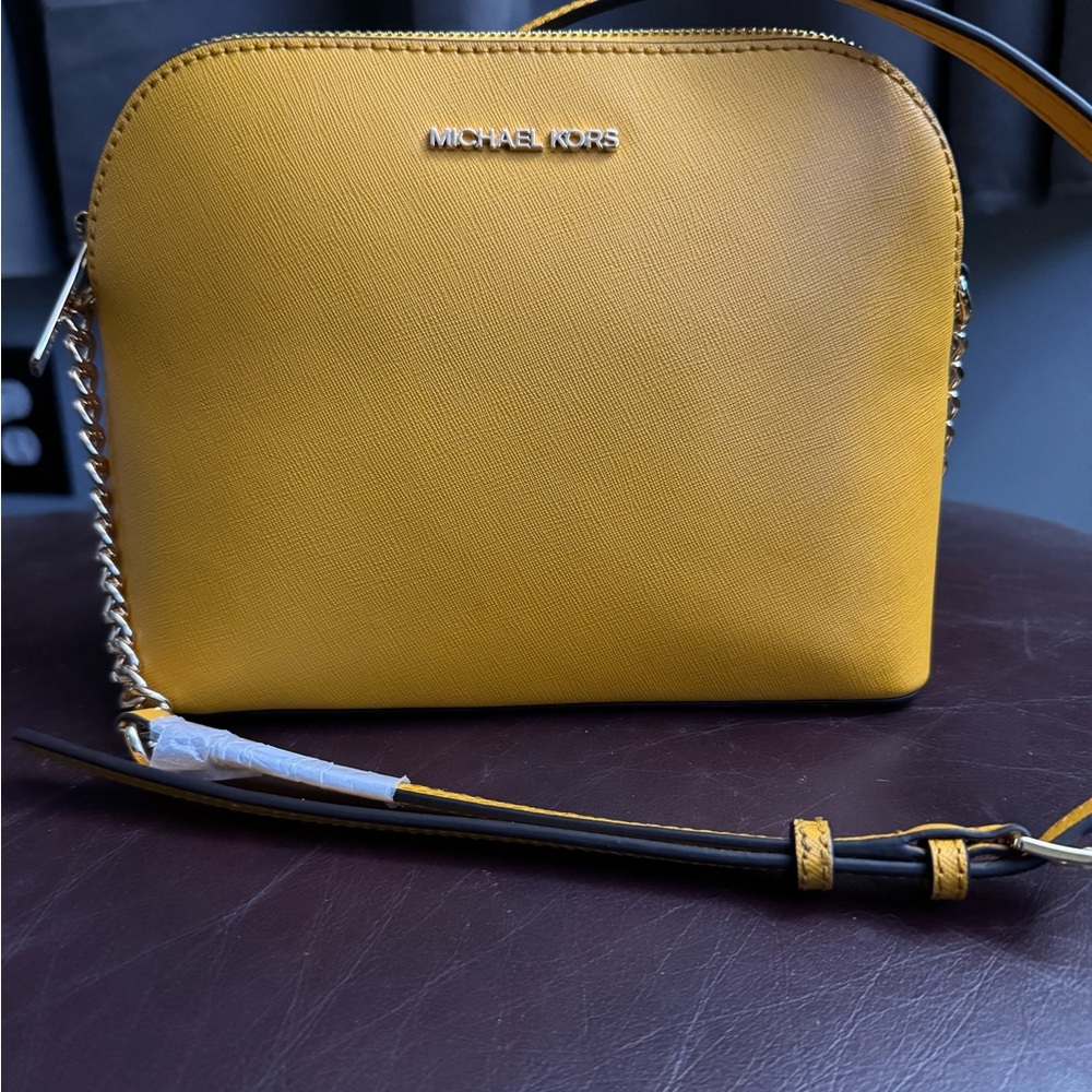 Michael kors crossbdy